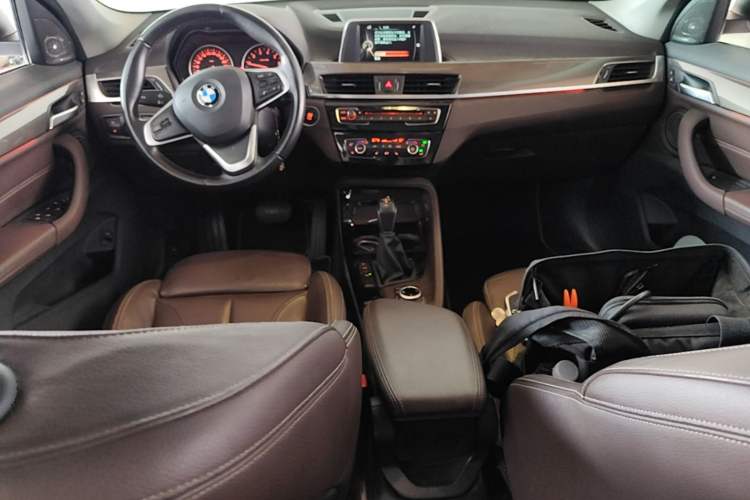 Used BMW X1 2016 sDrive20Li Luxury Model Center Console
