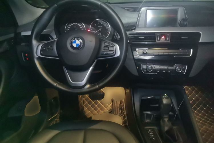 Used BMW X1 2016 sDrive18Li Premium Edition Center Console