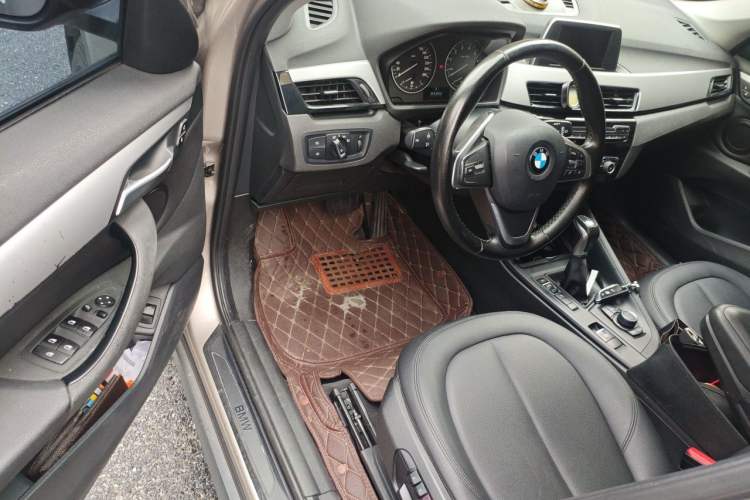 Used BMW X1 2016 sDrive18Li Premium Edition Driver Seat