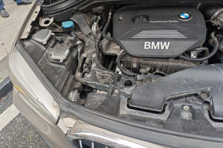 Used BMW X1 2016 sDrive18Li Premium Edition Engine Bay Right