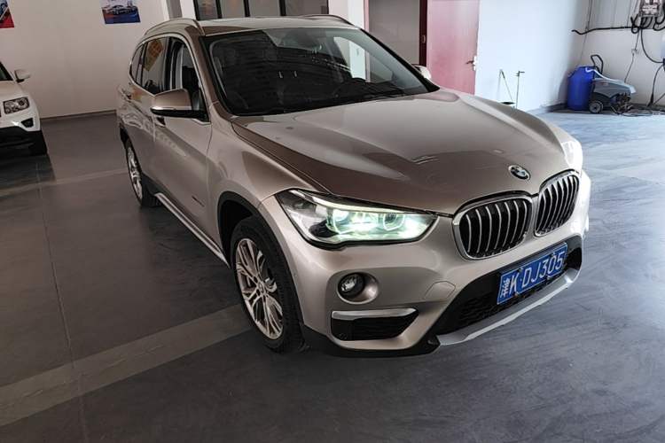 Used BMW X1 2016 sDrive20Li Luxury Model Front Right 45 Deg