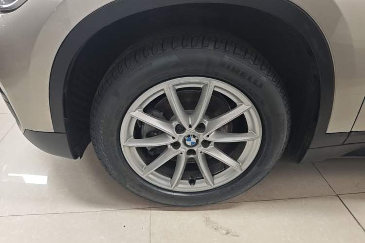 Used BMW X1 2016 sDrive18Li Fashion Model Left Front Wheel Hub