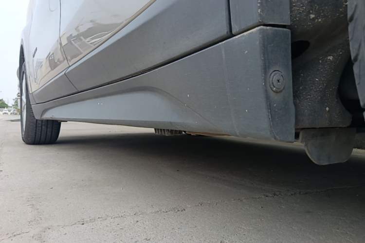 Used BMW X1 2016 sDrive18Li Fashion Model Left Side Sill