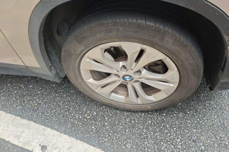 Used BMW X1 2016 sDrive18Li Premium Edition Right Front Wheel Hub