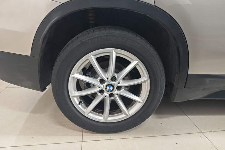 Used BMW X1 2016 sDrive18Li Fashion Model Right Rear Wheel Hub