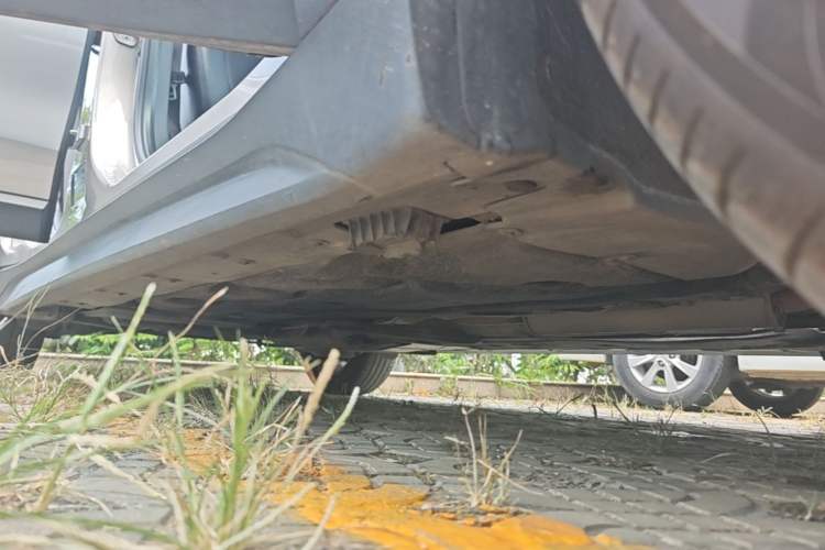 Used BMW X1 2016 sDrive18Li Premium Edition Right Side Sill
