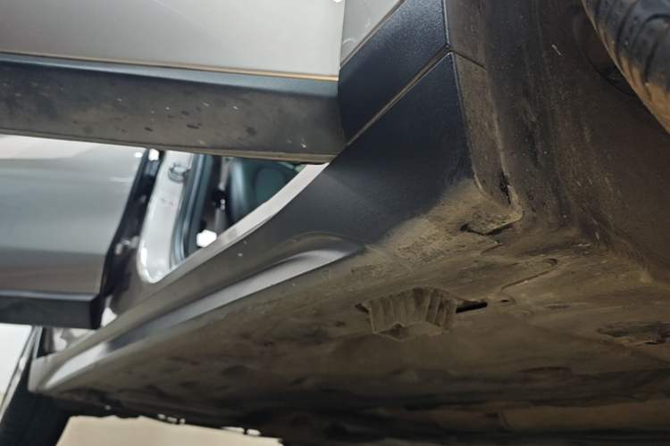 Used BMW X1 2016 sDrive18Li Fashion Model Right Side Sill