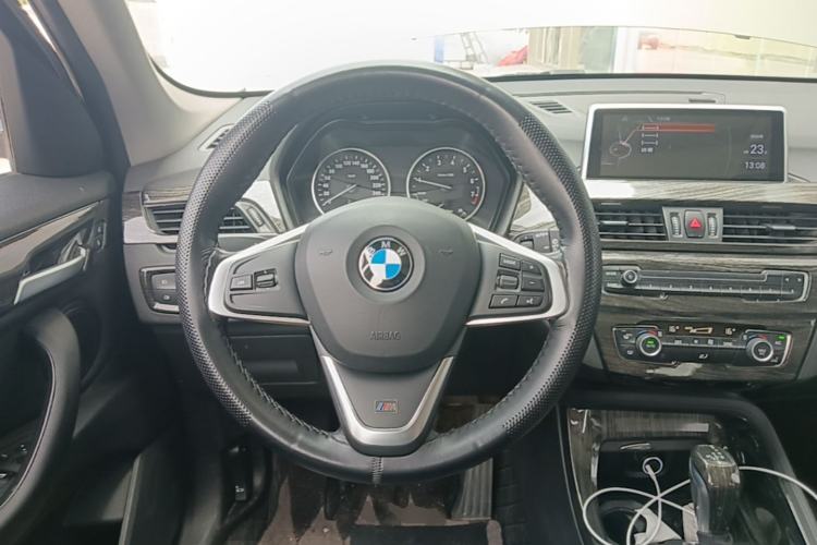 Used BMW X1 2016 sDrive18Li Fashion Model Steering Wheel