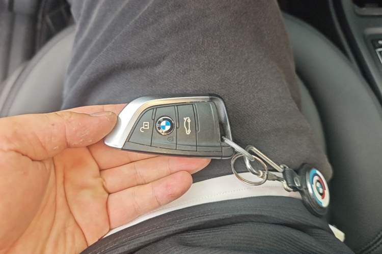Used BMW X1 2016 sDrive18Li Premium Edition Vehicle Key