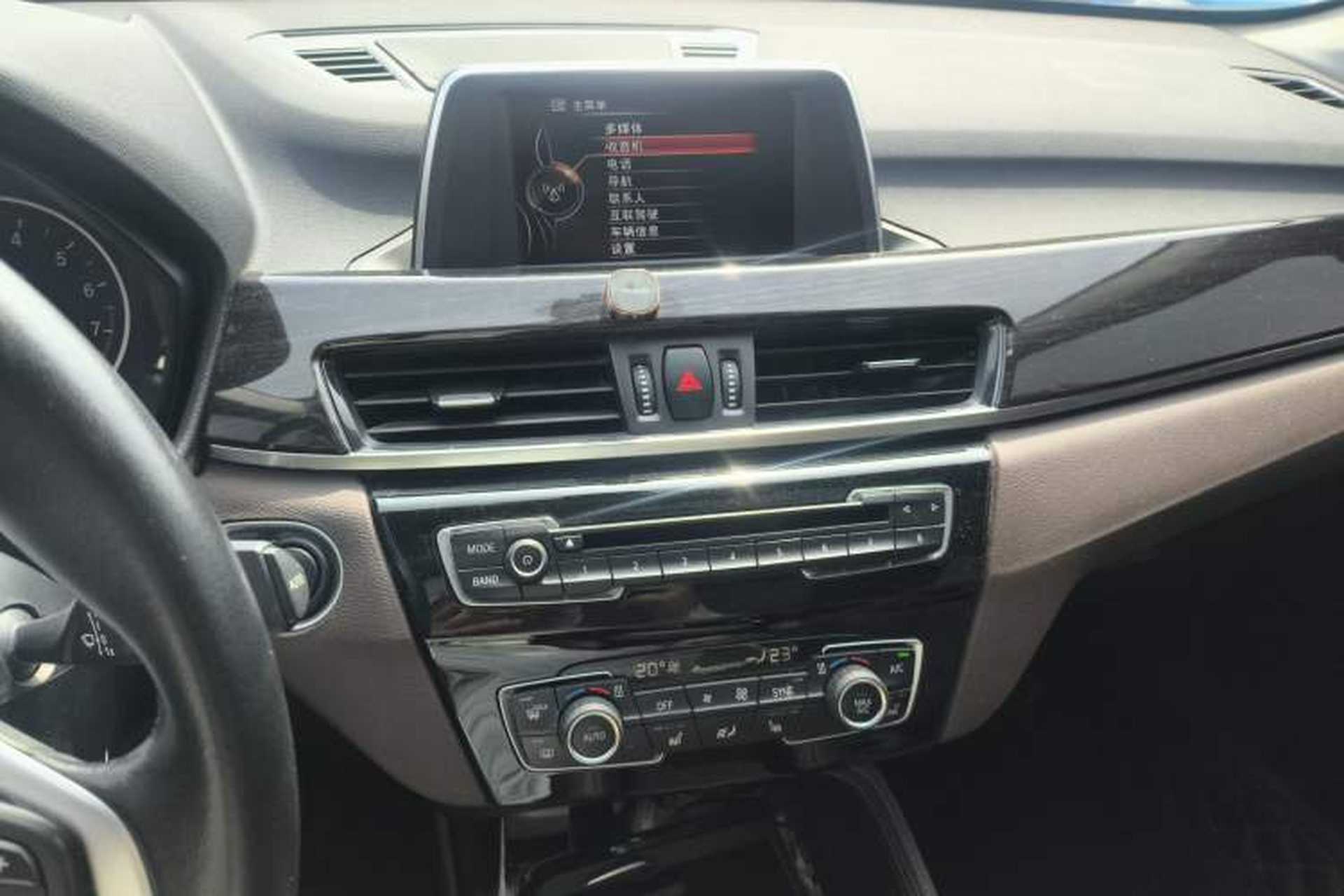 Used BMW X1 2016 sDrive20Li Luxury Model Audio And AC Panel
