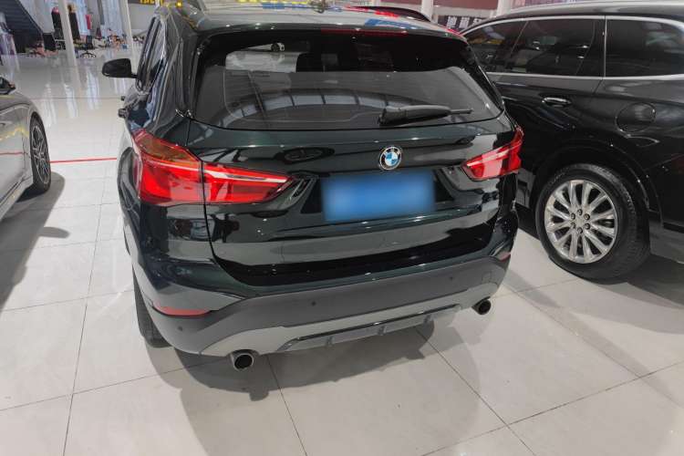 Used BMW X1 2016 sDrive20Li Luxury Model Exterior 4