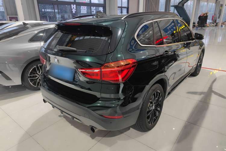Used BMW X1 2016 sDrive20Li Luxury Model Exterior 5