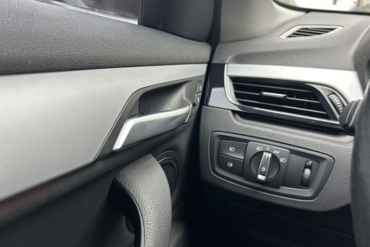 Used BMW X1 2016 sDrive18Li Premium Edition Interior 10