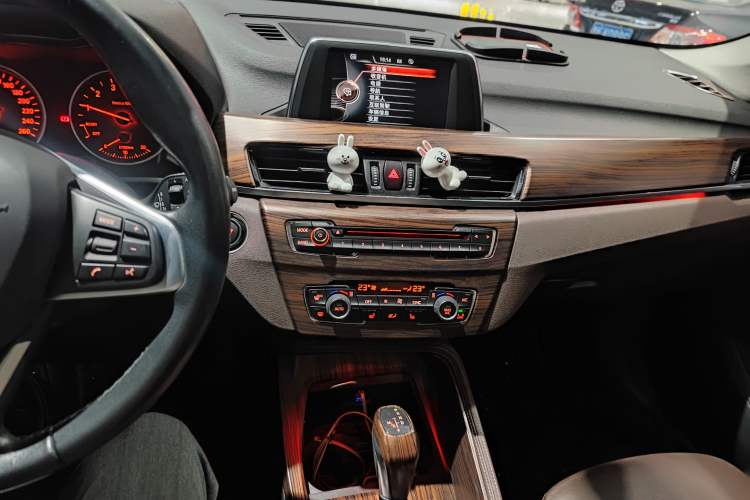 Used BMW X1 2016 sDrive20Li Luxury Model Interior 2