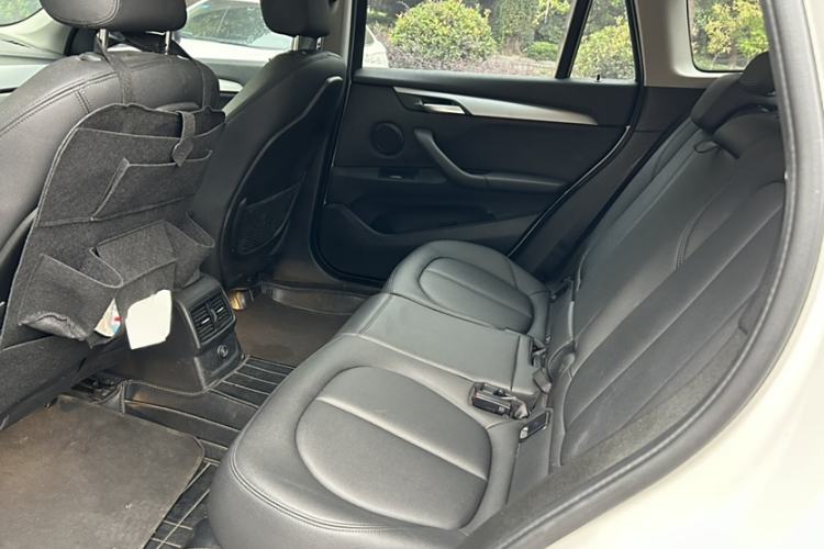 Used BMW X1 2016 sDrive18Li Premium Edition Interior 4