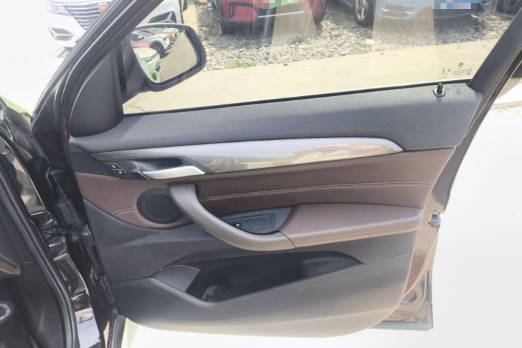 Used BMW X1 2016 sDrive20Li Luxury Model Interior 5