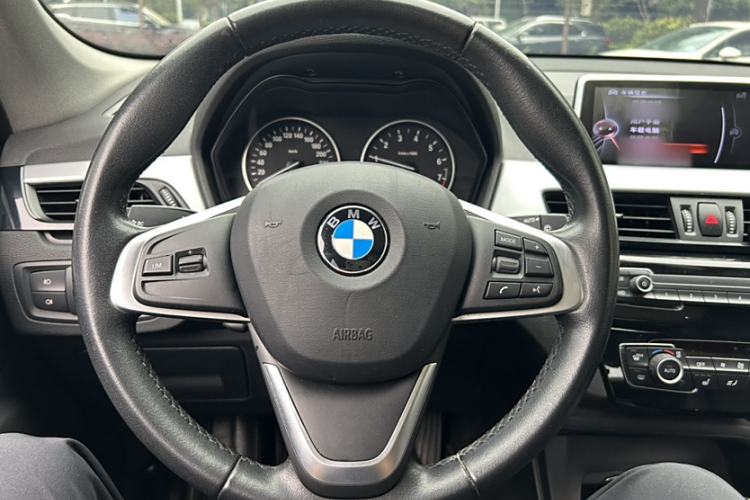 Used BMW X1 2016 sDrive18Li Premium Edition Interior 6