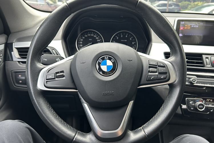 Used BMW X1 2016 sDrive18Li Premium Edition Interior 9