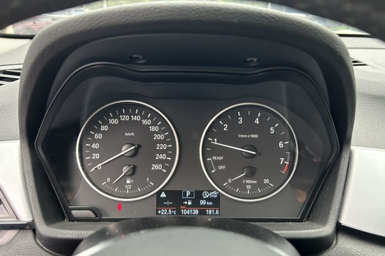 Used BMW X1 2016 sDrive18Li Premium Edition Odometer Close Up