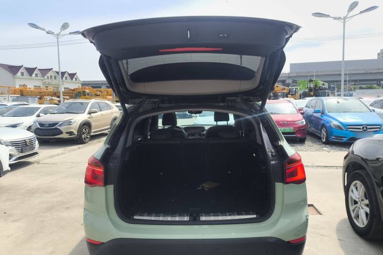 Used BMW X1 2016 sDrive20Li Luxury Model Trunk