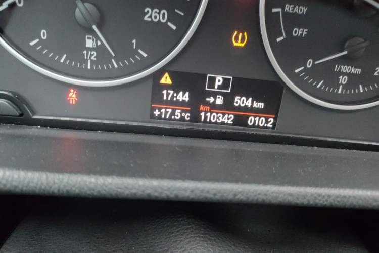 Used BMW X1 2016 sDrive18Li Luxury Model Odometer Close Up