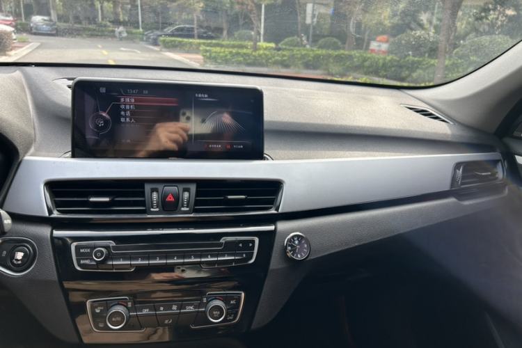 Used BMW X1 2016 sDrive18Li Fashion Model Audio And AC Panel