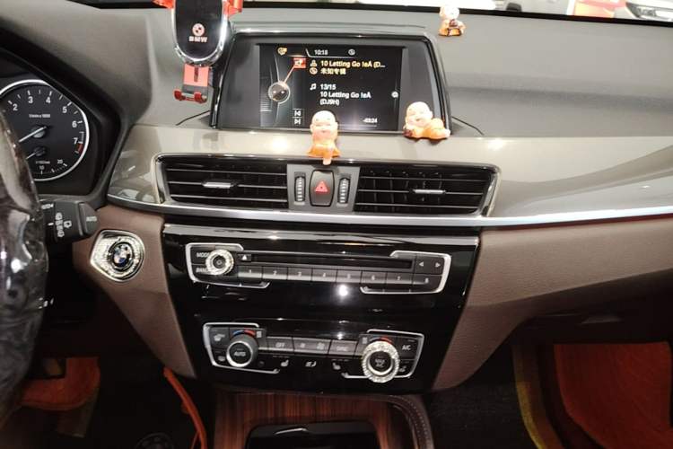 Used BMW X1 2016 sDrive18Li Luxury Model Audio And AC Panel