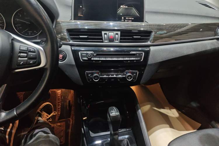 Used BMW X1 2016 sDrive18Li Luxury Model Audio And AC Panel