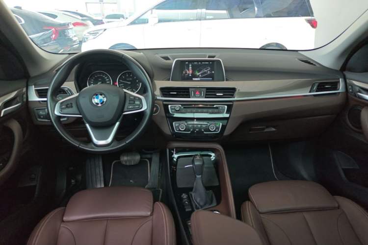 Used BMW X1 2016 sDrive20Li Luxury Model Center Console