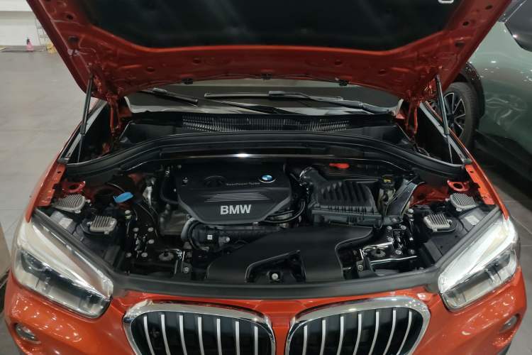 Used BMW X1 2016 sDrive18Li Premium Edition Engine Bay