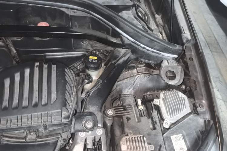 Used BMW X1 2016 sDrive20Li Luxury Model Engine Bay Left