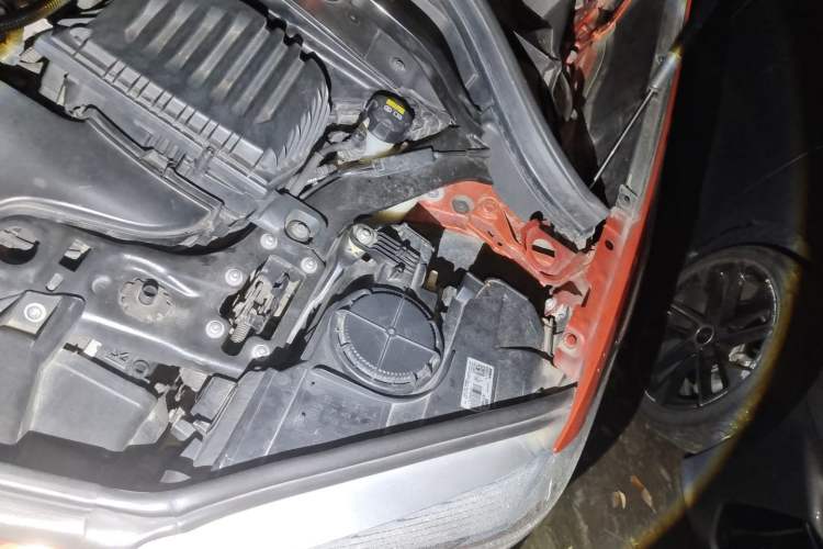 Used BMW X1 2016 sDrive18Li Fashion Model Engine Bay Left