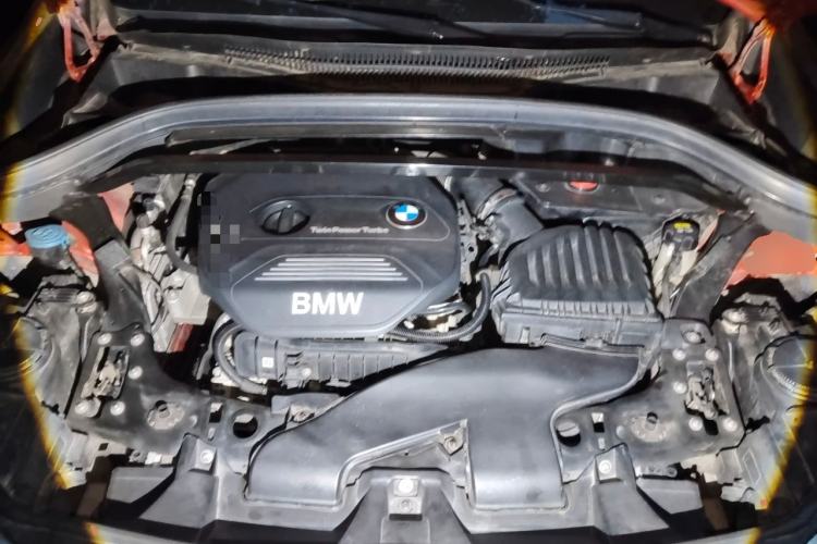 Used BMW X1 2016 sDrive18Li Fashion Model Engine Bay