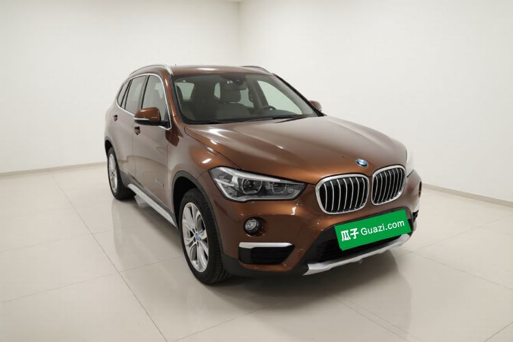 Used BMW X1 2016 sDrive20Li Luxury Model Front Right 45 Deg