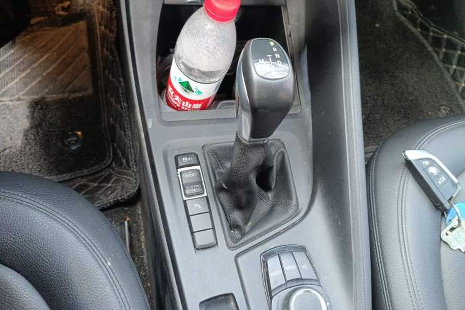 Used BMW X1 2016 sDrive18Li Premium Edition Gear Lever
