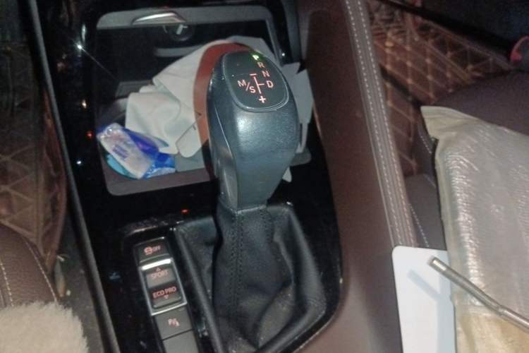 Used BMW X1 2016 sDrive20Li Luxury Model Gear Lever