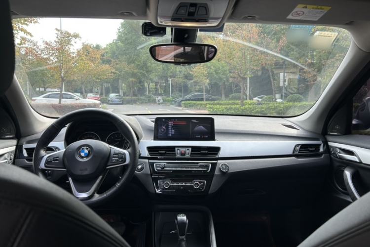 Used BMW X1 2016 sDrive18Li Fashion Model Interior 1