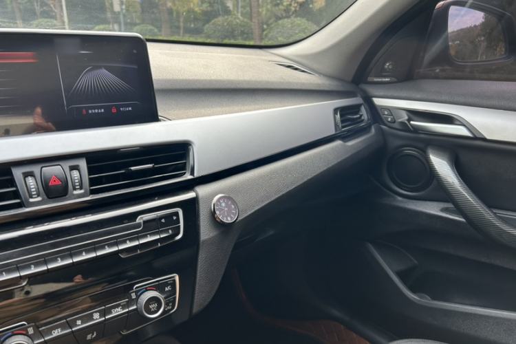 Used BMW X1 2016 sDrive18Li Fashion Model Interior 3
