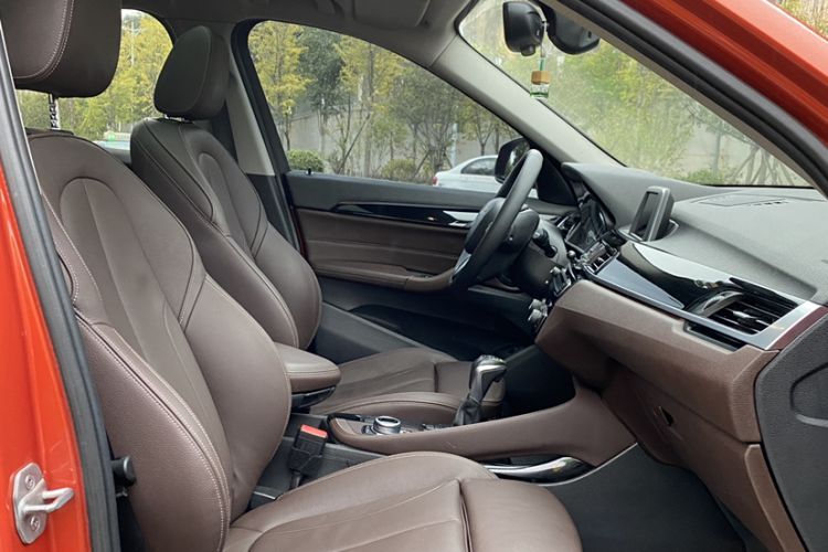 Used BMW X1 2016 sDrive20Li Luxury Model Interior 9
