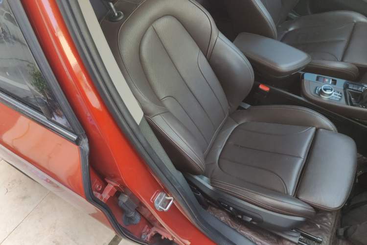 Used BMW X1 2016 sDrive20Li Luxury Model Right Front Seat