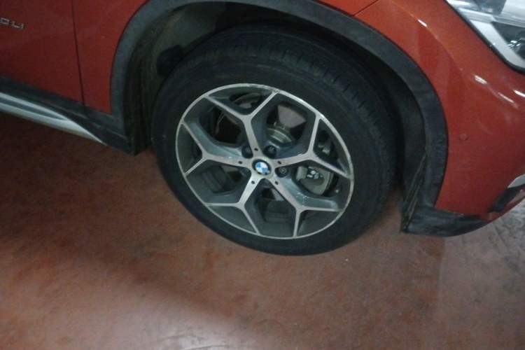 Used BMW X1 2016 sDrive20Li Luxury Model Right Front Wheel Hub