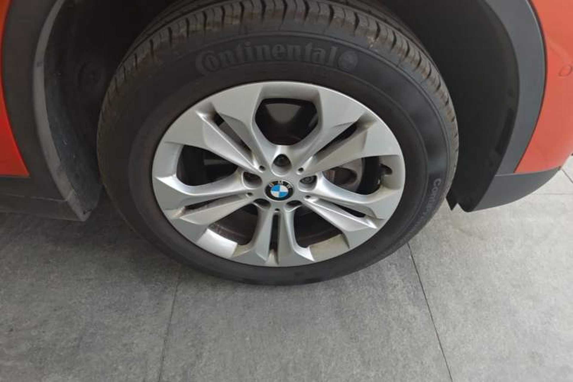Used BMW X1 2016 sDrive18Li Premium Edition Right Front Wheel Hub