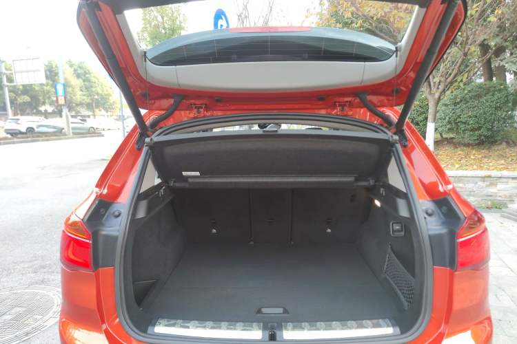 Used BMW X1 2016 sDrive18Li Premium Edition Trunk