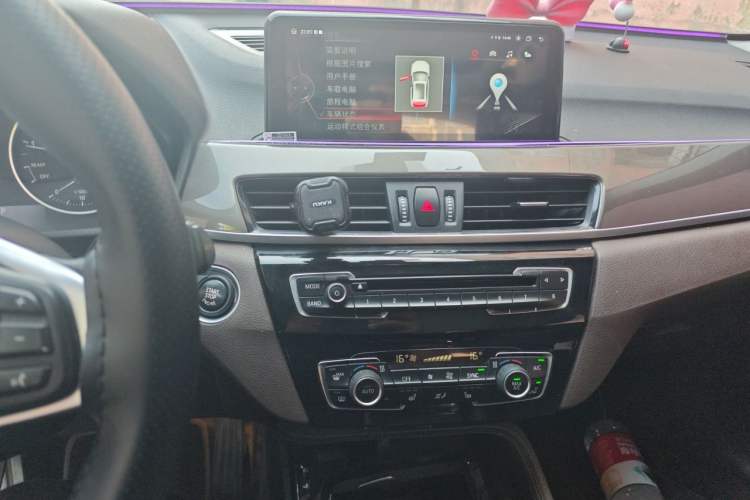 Used BMW X1 2016 sDrive20Li Luxury Model Audio And AC Panel