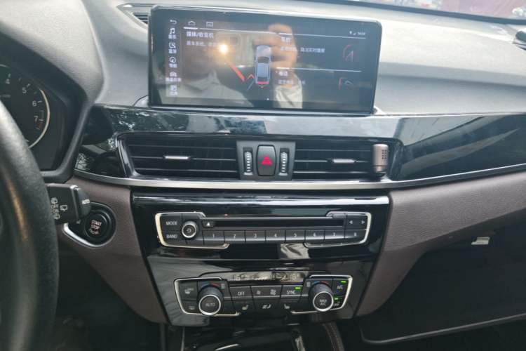 Used BMW X1 2016 sDrive20Li Luxury Model Audio And AC Panel