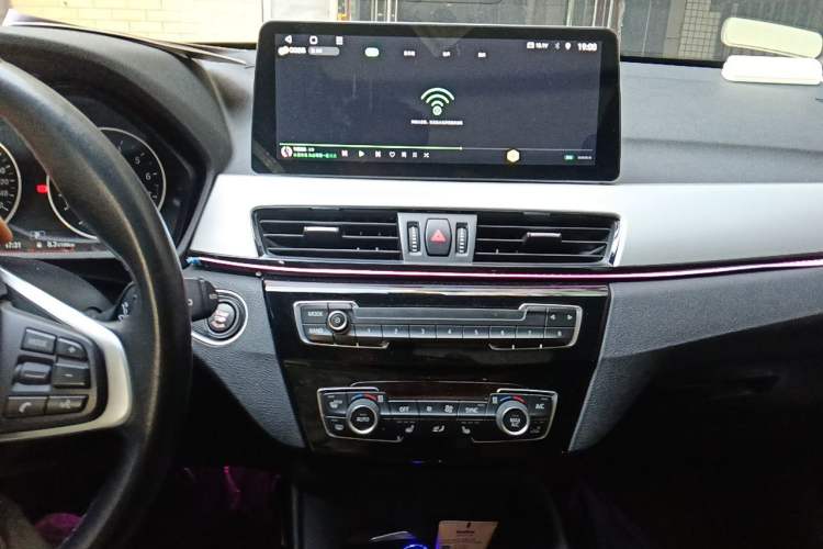 Used BMW X1 2016 sDrive18Li Premium Edition Audio And AC Panel