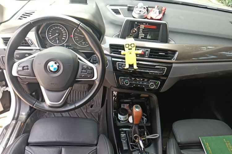 Used BMW X1 2016 sDrive20Li Luxury Model Center Console