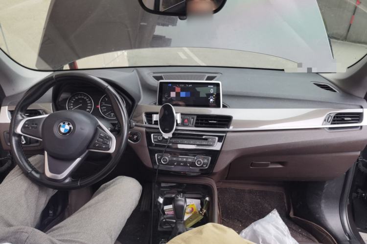 Used BMW X1 2016 sDrive20Li Luxury Model Center Console