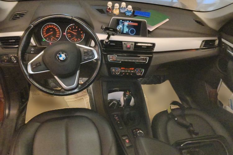 Used BMW X1 2016 sDrive18Li Premium Edition Center Console