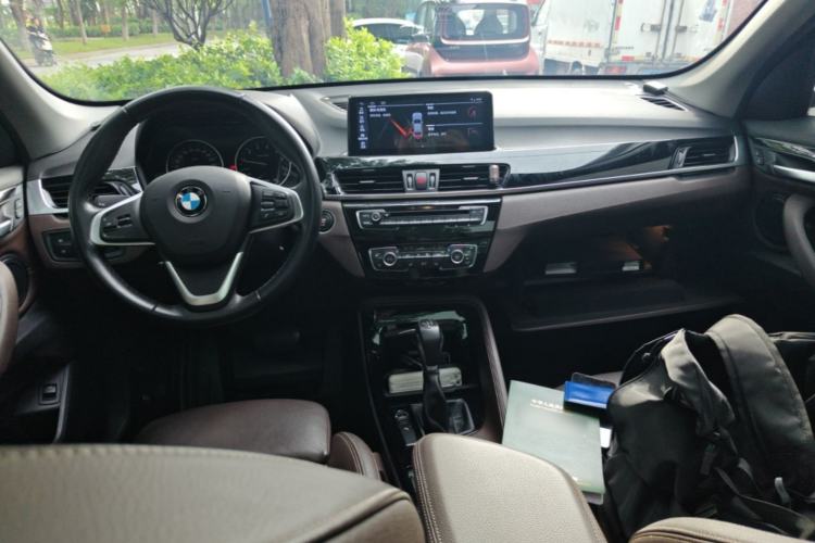 Used BMW X1 2016 sDrive20Li Luxury Model Center Console